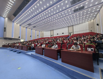 彩神8争霸app开展2025年秋季学期开学前“三支队伍”能力提升培训简报